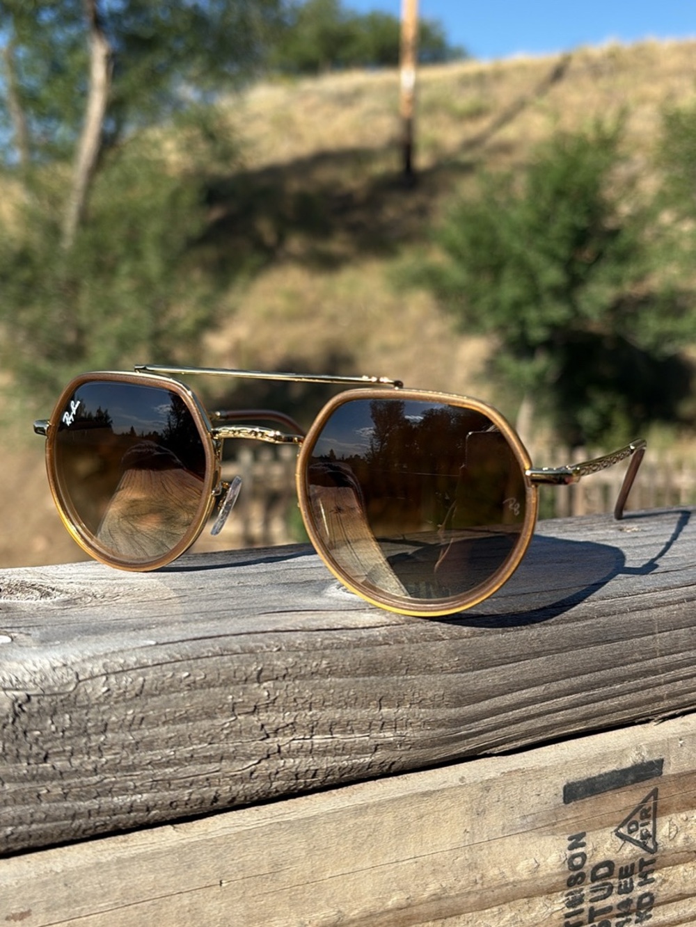 Ray-Ban Gold Frame with Brown Gradient Lenses Sunglasses